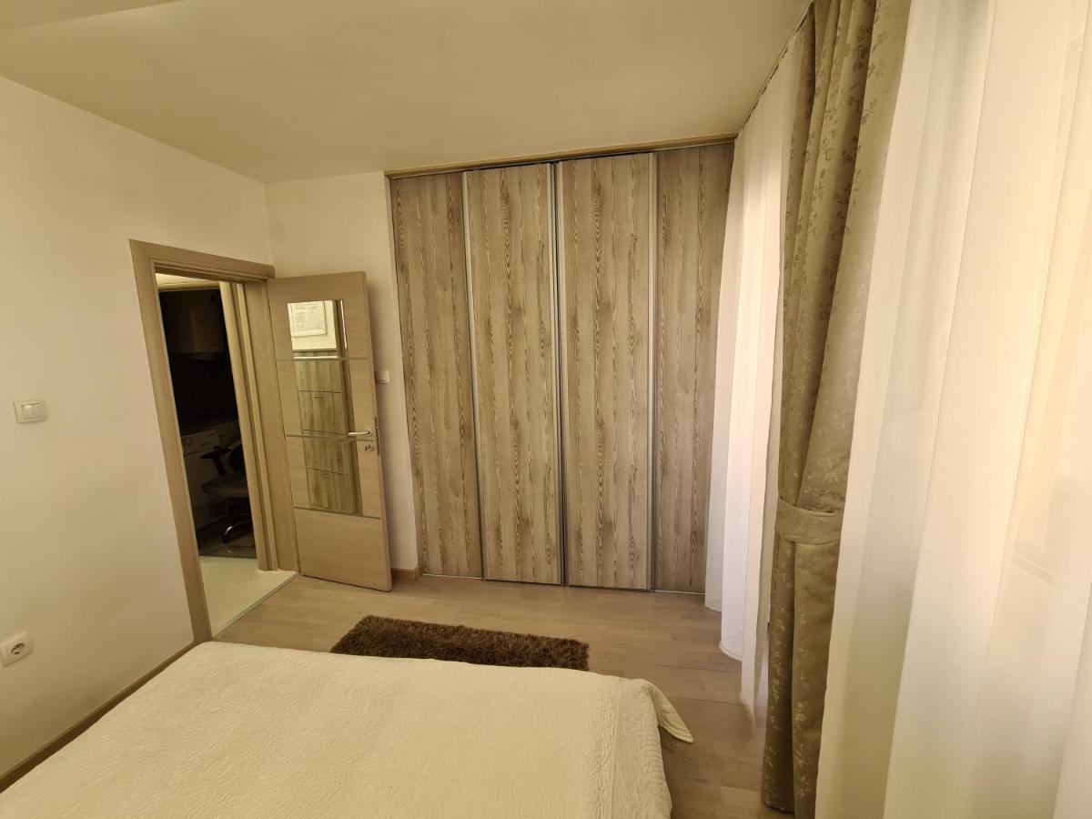 Adonis Apartment Novi Sad Luaran gambar