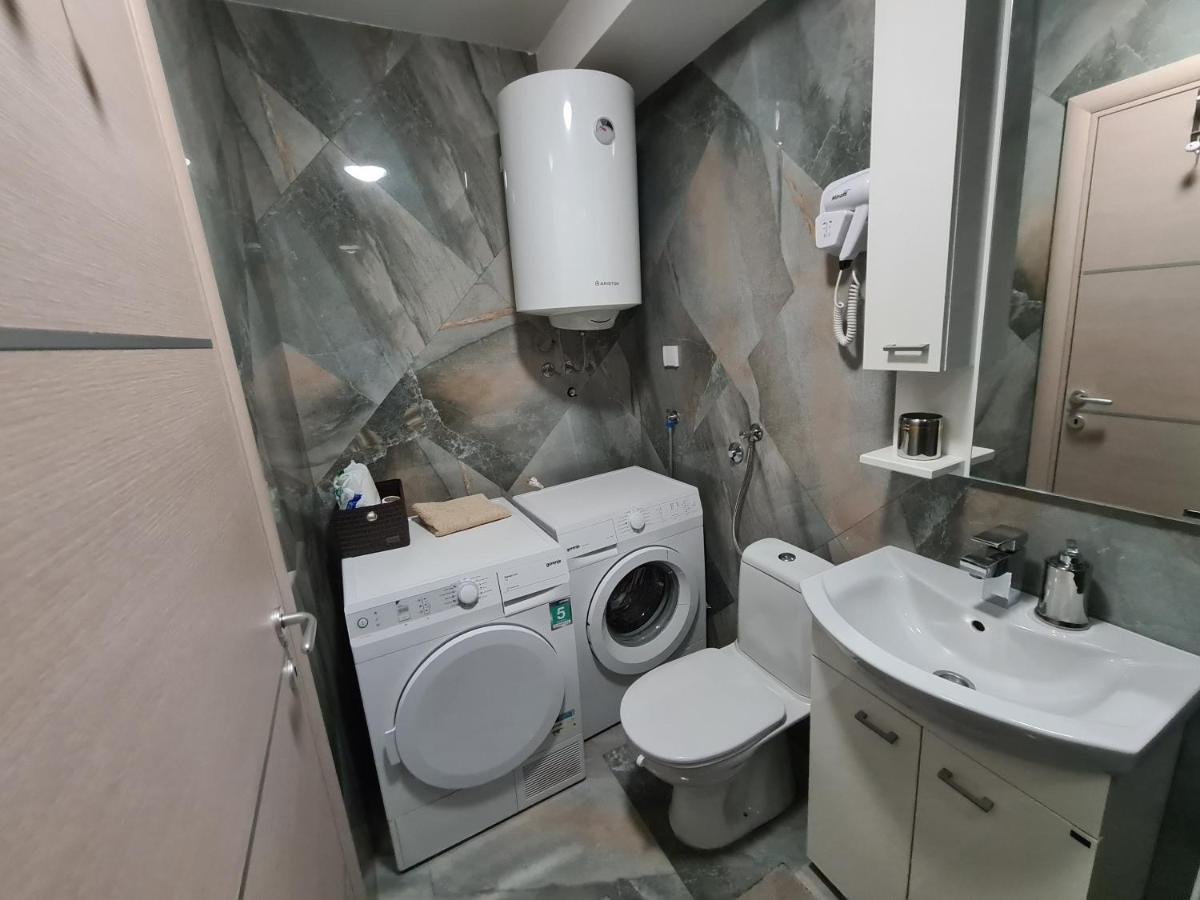 Adonis Apartment Novi Sad Luaran gambar